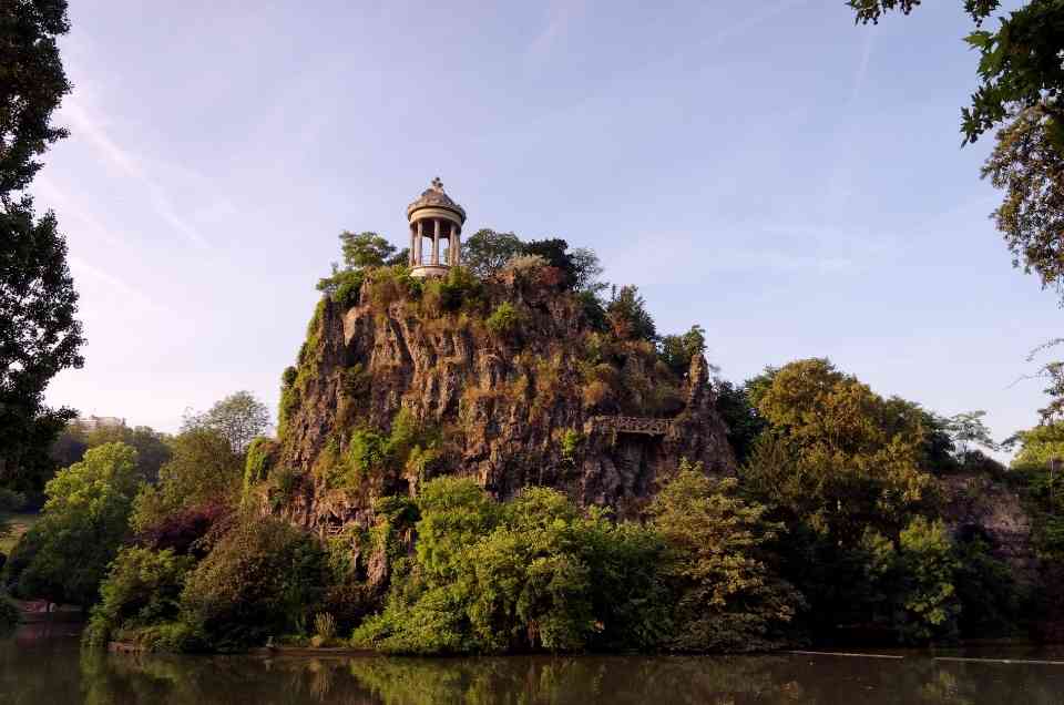 best picnic spots in paris