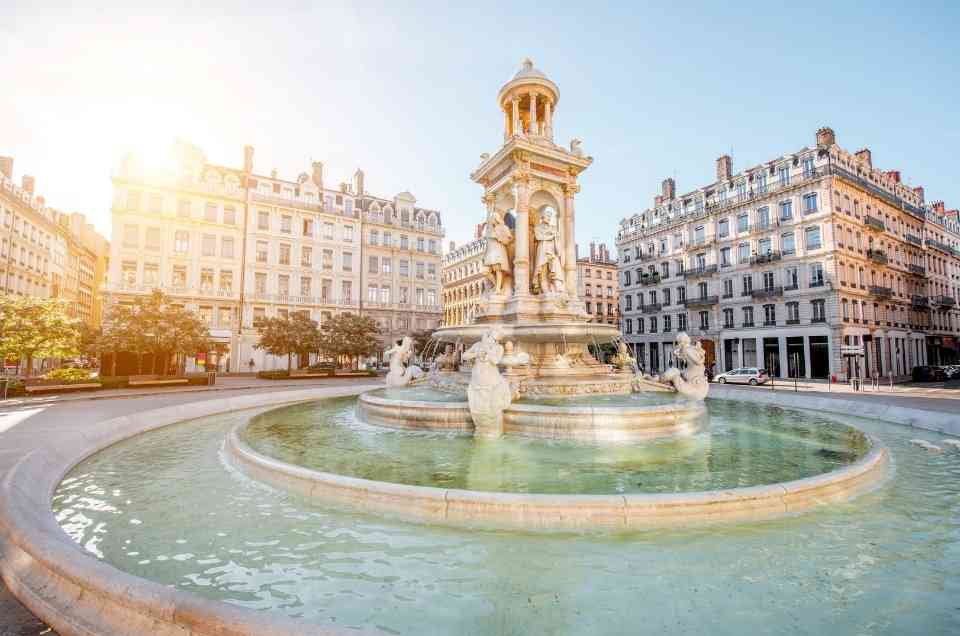 destinations in France for digital nomads